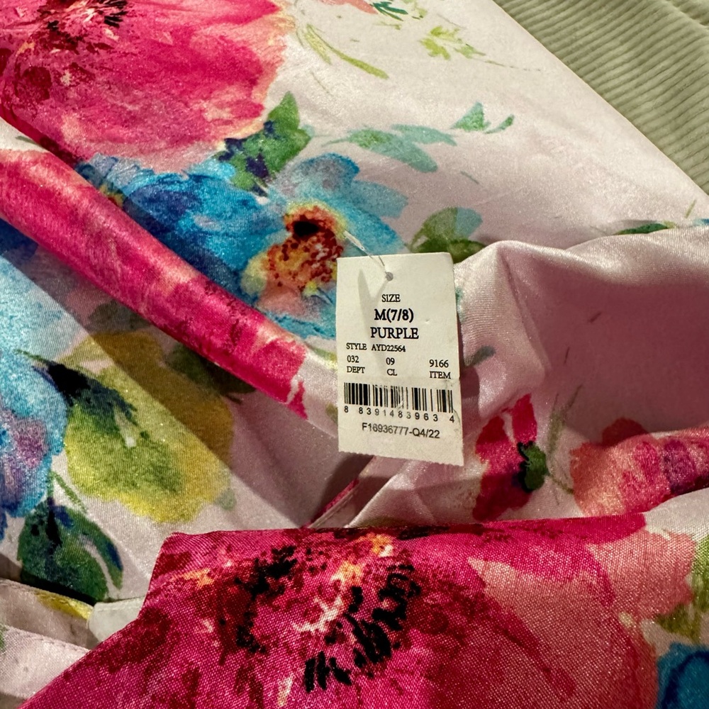 NWT Floral Kids Dress - Picture 7 of 7
